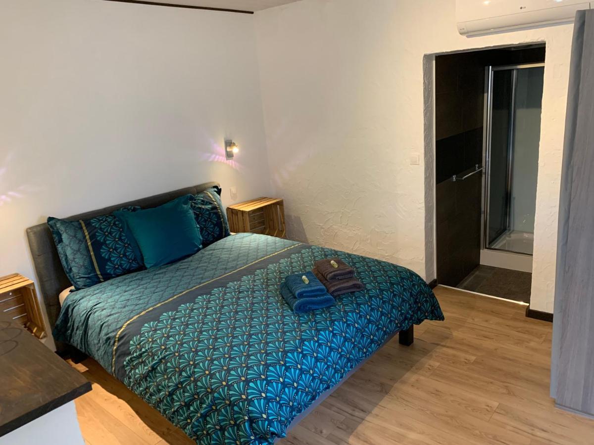Chambre D'Hotes Naturiste Le Jardin Des Hirondelles Blanzaguet-Saint-Cybard Bagian luar foto